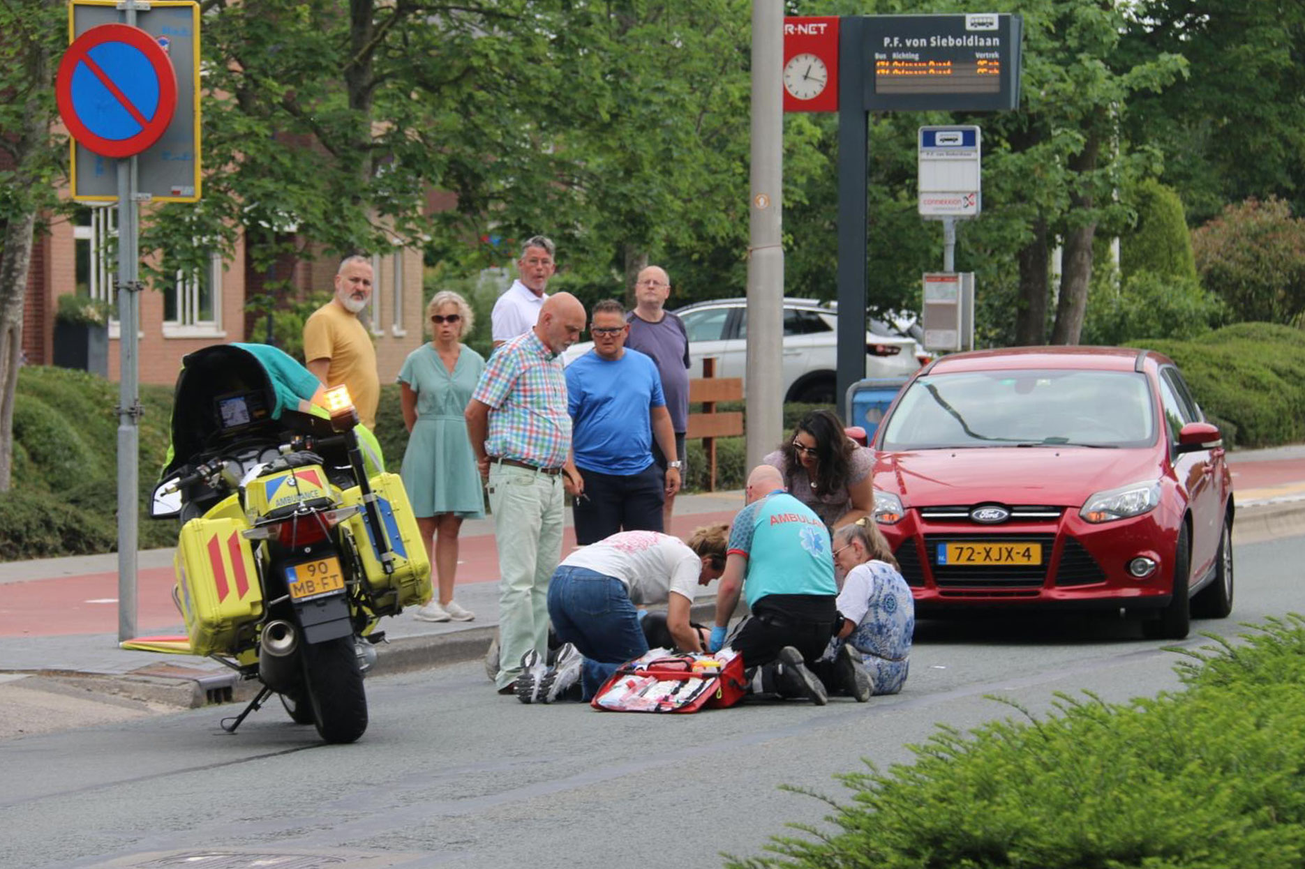 Gevallen scooterrijder moet lang wachten op ambulance