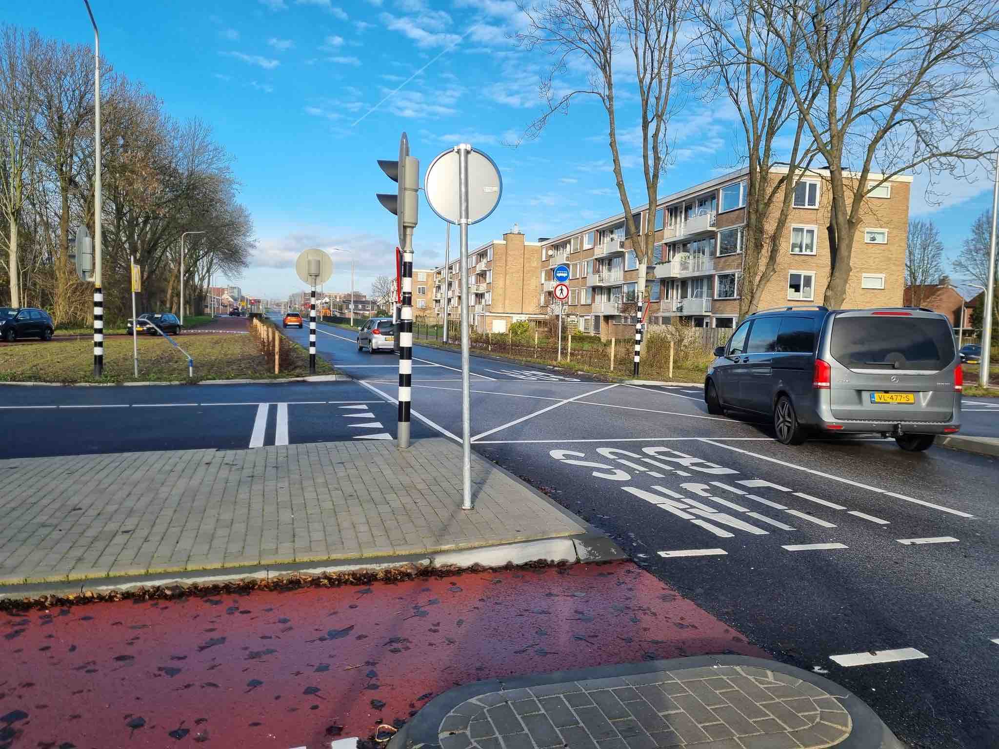 Nog wennen aan nieuwe busbaan - AALSMEERVANDAAG